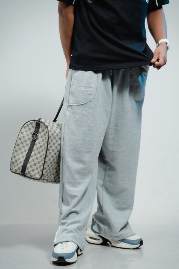 The garrison sweat pants